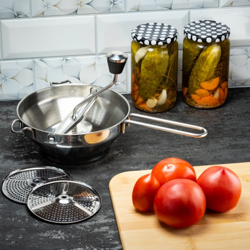 Stainless steel vegetable mincer