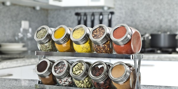 Jakie akcesoria kuchenne powinny się znaleźć w każdej kuchni?